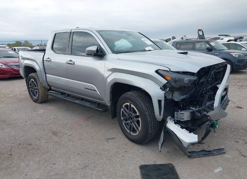 2024 Toyota Tacoma TRD SPORT (VIN 3TMKB5FNXRM006479) main photo