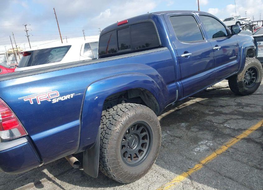 Photo 4 of 2013 Toyota Tacoma DBL CAB PRERUNNER LNG BED (VIN 3TMKU4HN2DM035498)