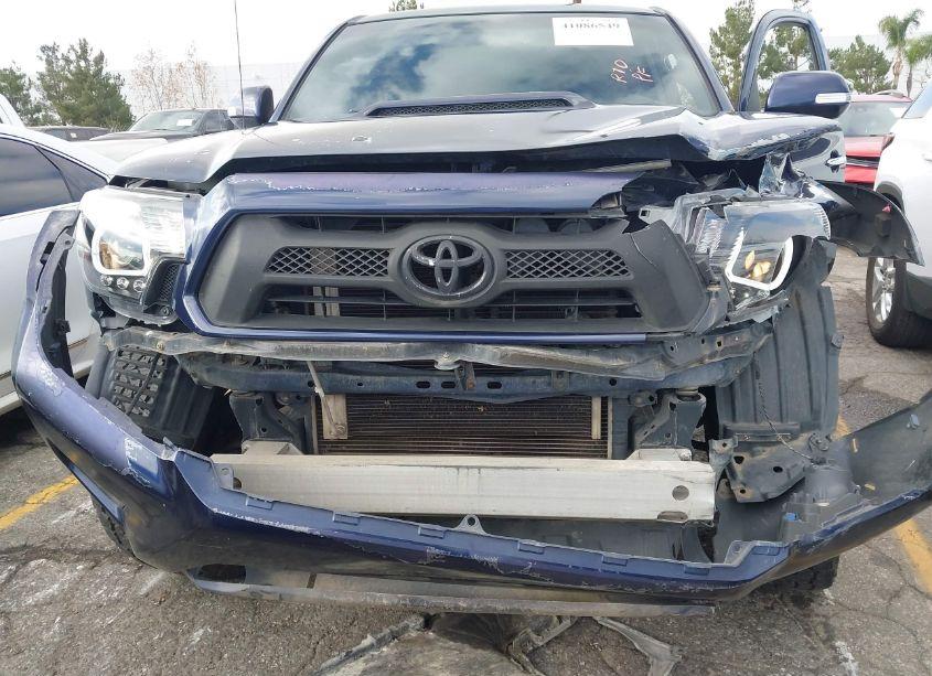 Photo 6 of 2013 Toyota Tacoma DBL CAB PRERUNNER LNG BED (VIN 3TMKU4HN2DM035498)