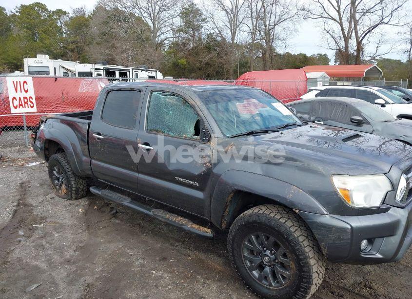 Photo 6 of 2014 Toyota Tacoma DBL CAB PRERUNNER LNG BED (VIN 3TMKU4HN2EM041531)