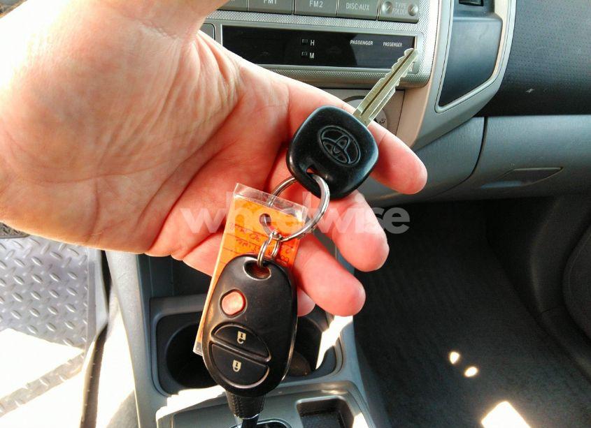 Photo 11 of 2010 Toyota Tacoma PRERUNNER V6 (VIN 3TMKU4HN4AM025776)