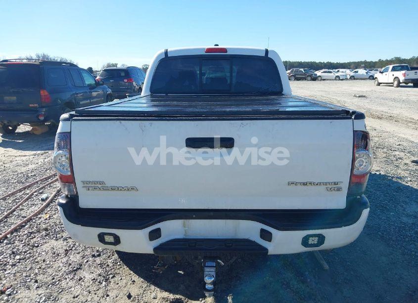 Photo 16 of 2011 Toyota Tacoma PRERUNNER V6 (VIN 3TMKU4HN4BM029599)