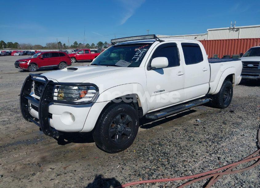 Photo 2 of 2011 Toyota Tacoma PRERUNNER V6 (VIN 3TMKU4HN4BM029599)