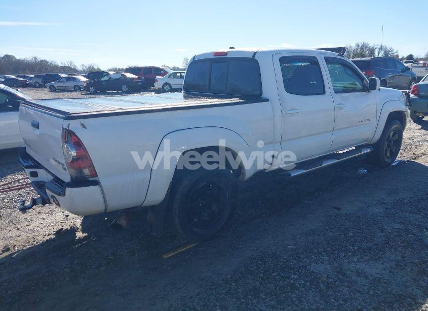 Photo 4 of 2011 Toyota Tacoma PRERUNNER V6 (VIN 3TMKU4HN4BM029599)