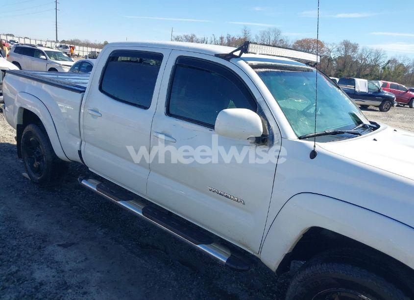 Photo 6 of 2011 Toyota Tacoma PRERUNNER V6 (VIN 3TMKU4HN4BM029599)