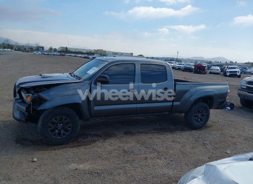 Photo 14 of 2013 Toyota Tacoma DBL CAB PRERUNNER LNG BED (VIN 3TMKU4HN4DM037642)