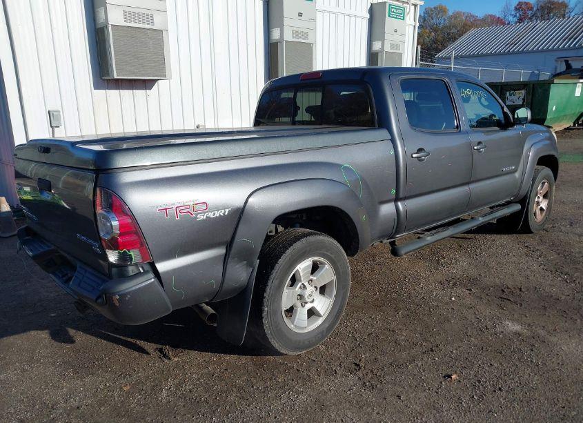 Photo 4 of 2011 Toyota Tacoma DBL CAB PRERUNNER LNG BED (VIN 3TMKU4HN6BM029328)