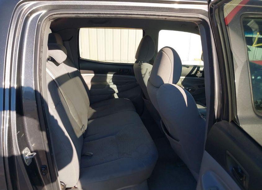 Photo 8 of 2011 Toyota Tacoma DBL CAB PRERUNNER LNG BED (VIN 3TMKU4HN6BM029328)