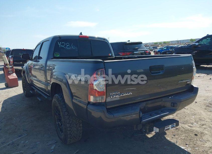 Photo 3 of 2015 Toyota Tacoma PRERUNNER V6 (VIN 3TMKU4HN6FM044286)