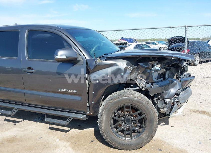 Photo 6 of 2015 Toyota Tacoma PRERUNNER V6 (VIN 3TMKU4HN6FM044286)