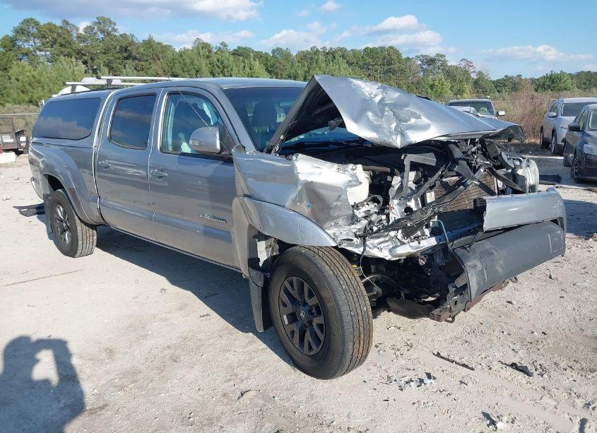 2015 Toyota Tacoma DBL CAB PRERUNNER LNG BED (VIN 3TMKU4HN7FM045964) main photo