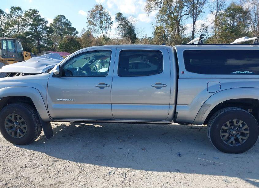 Photo 14 of 2015 Toyota Tacoma DBL CAB PRERUNNER LNG BED (VIN 3TMKU4HN7FM045964)