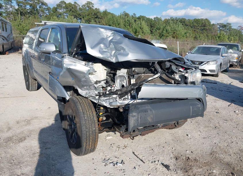 Photo 6 of 2015 Toyota Tacoma DBL CAB PRERUNNER LNG BED (VIN 3TMKU4HN7FM045964)
