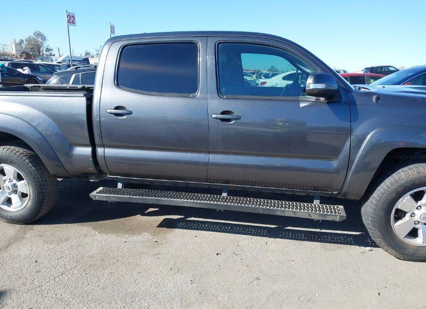 Photo 13 of 2014 Toyota Tacoma DBL CAB PRERUNNER LNG BED (VIN 3TMKU4HN9EM041008)