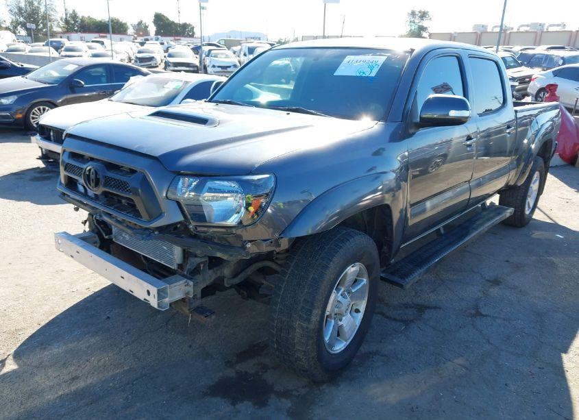 Photo 2 of 2014 Toyota Tacoma DBL CAB PRERUNNER LNG BED (VIN 3TMKU4HN9EM041008)