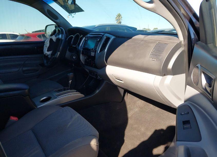 Photo 5 of 2014 Toyota Tacoma DBL CAB PRERUNNER LNG BED (VIN 3TMKU4HN9EM041008)