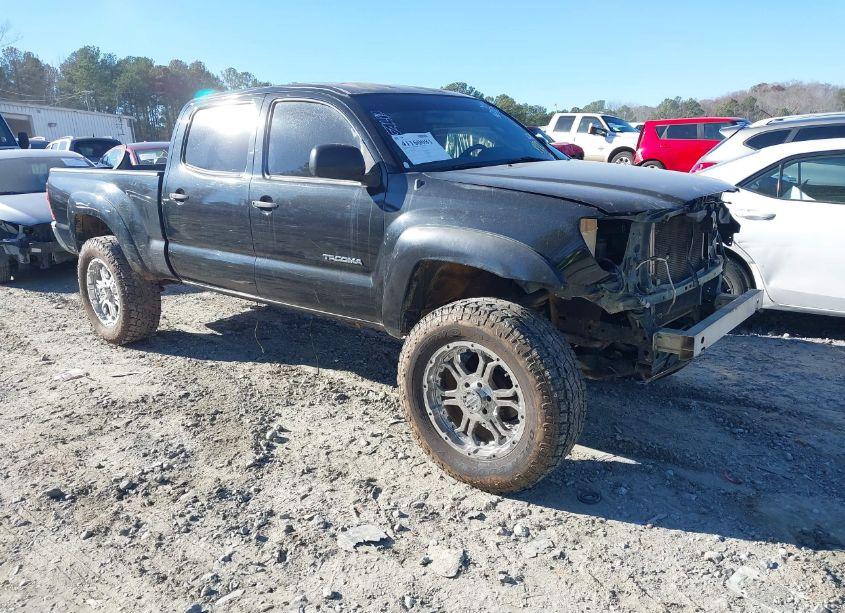 2005 Toyota Tacoma PRERUNNER V6 (VIN 3TMKU72N05M001815) main photo