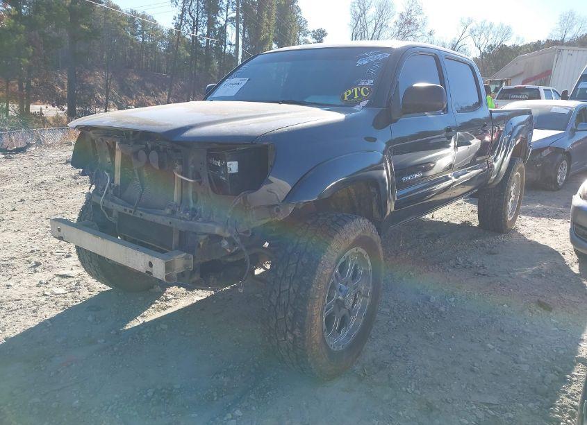 Photo 14 of 2005 Toyota Tacoma PRERUNNER V6 (VIN 3TMKU72N05M001815)