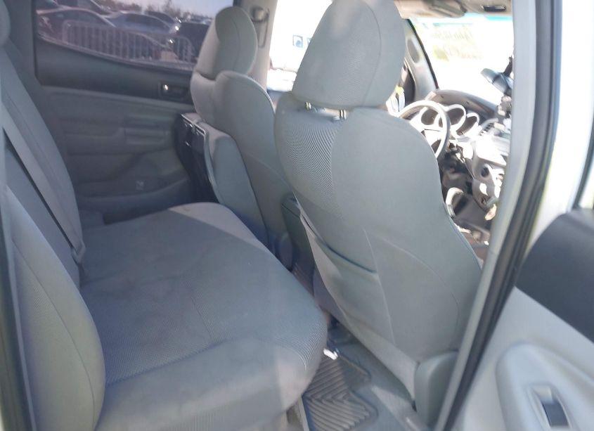 Photo 8 of 2009 Toyota Tacoma PRERUNNER V6 (VIN 3TMKU72N19M021318)