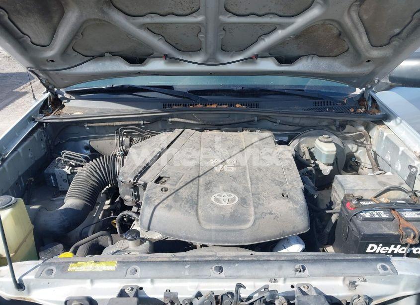Photo 10 of 2005 Toyota Tacoma PRERUNNER V6 (VIN 3TMKU72N25M002688)
