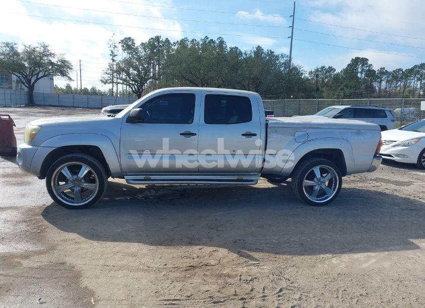 Photo 14 of 2005 Toyota Tacoma PRERUNNER V6 (VIN 3TMKU72N25M002688)