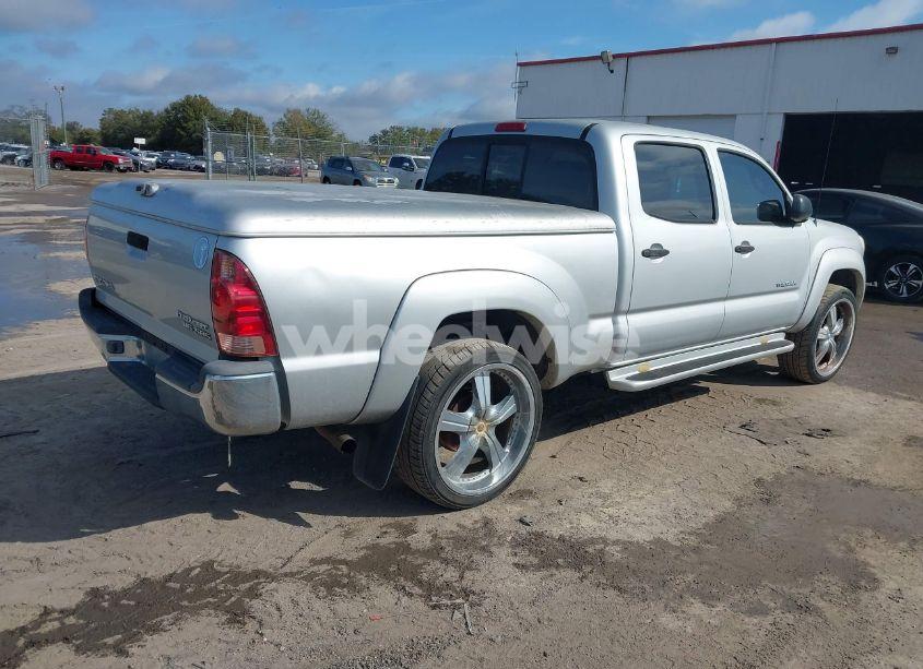 Photo 4 of 2005 Toyota Tacoma PRERUNNER V6 (VIN 3TMKU72N25M002688)