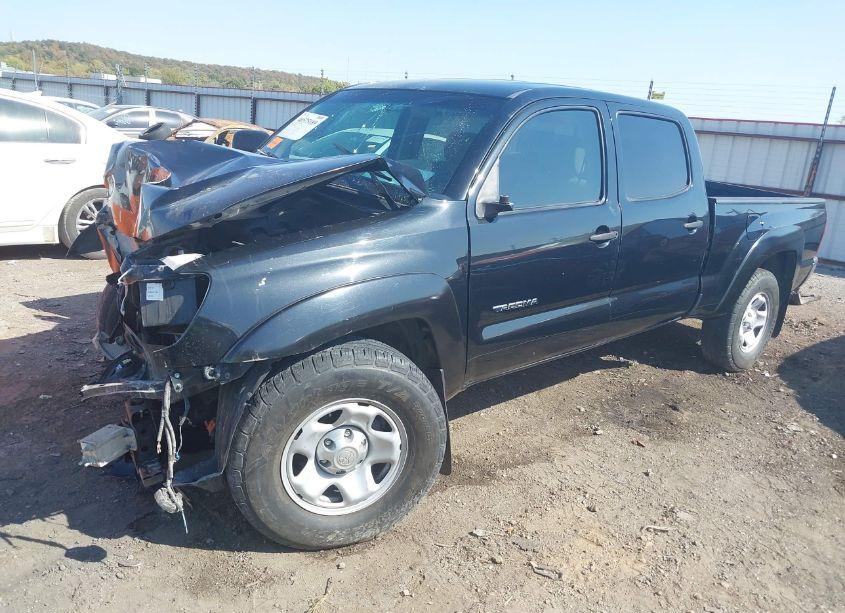 Photo 2 of 2008 Toyota Tacoma PRERUNNER V6 (VIN 3TMKU72N28M016854)