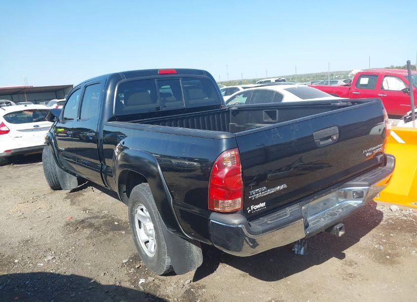 Photo 3 of 2008 Toyota Tacoma PRERUNNER V6 (VIN 3TMKU72N28M016854)