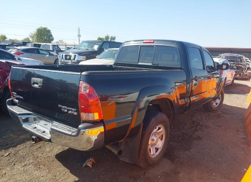 Photo 4 of 2008 Toyota Tacoma PRERUNNER V6 (VIN 3TMKU72N28M016854)