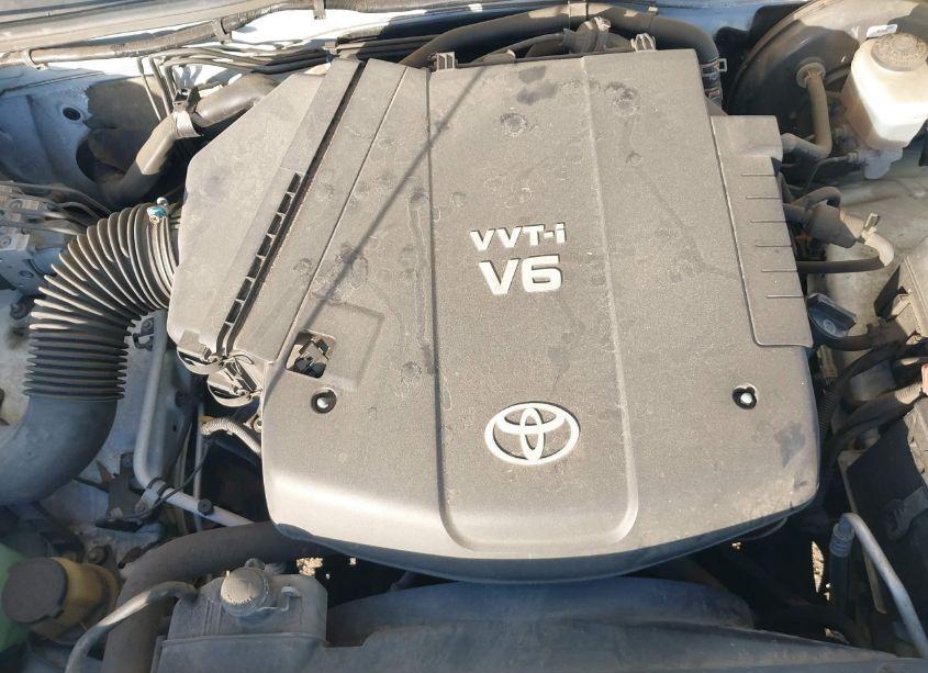 Photo 10 of 2008 Toyota Tacoma PRERUNNER V6 (VIN 3TMKU72N28M017468)