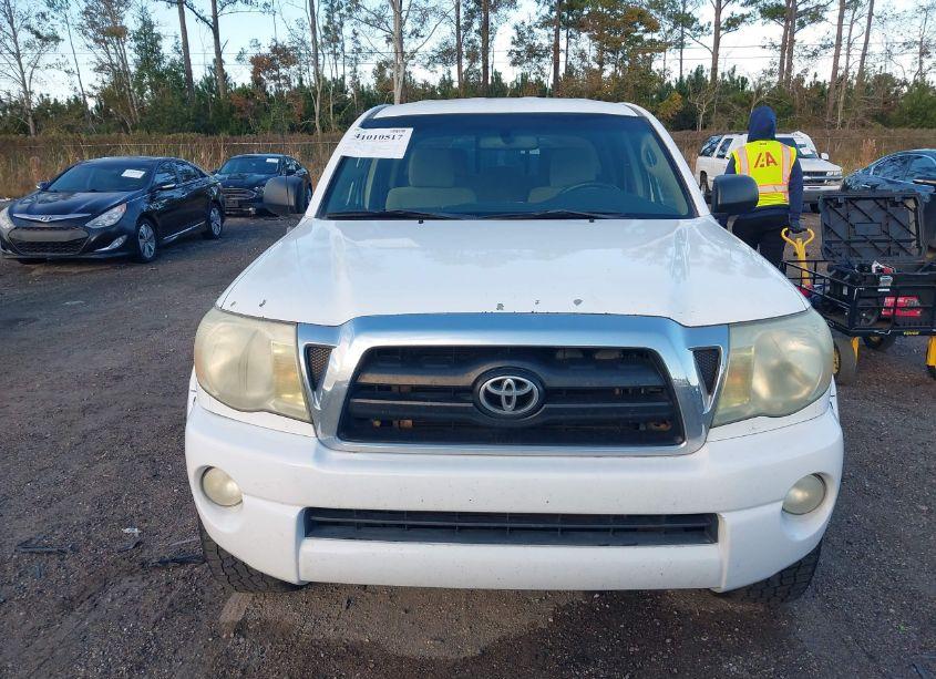 Photo 12 of 2008 Toyota Tacoma PRERUNNER V6 (VIN 3TMKU72N28M017468)