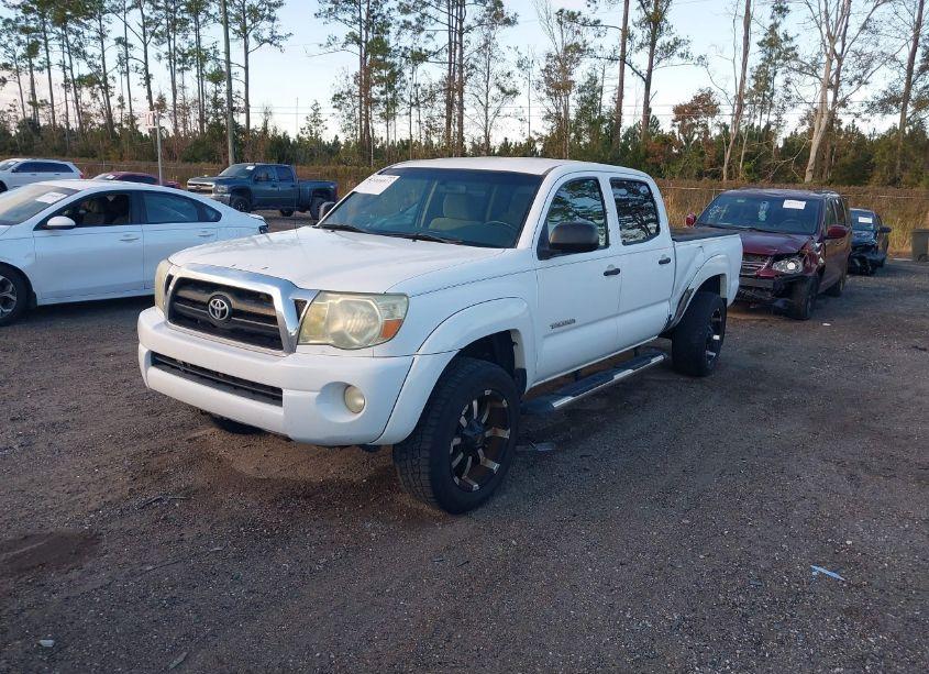 Photo 2 of 2008 Toyota Tacoma PRERUNNER V6 (VIN 3TMKU72N28M017468)