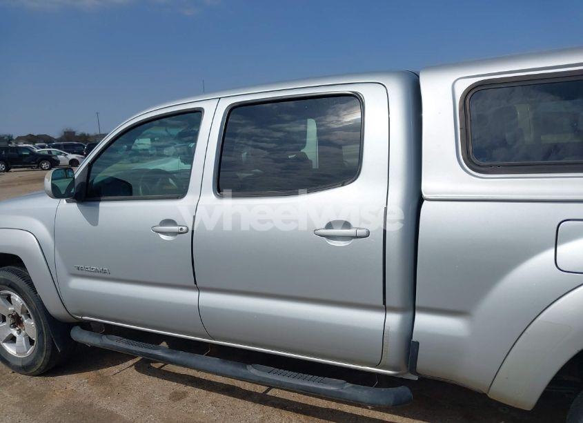 Photo 14 of 2009 Toyota Tacoma PRERUNNER V6 (VIN 3TMKU72N29M023157)