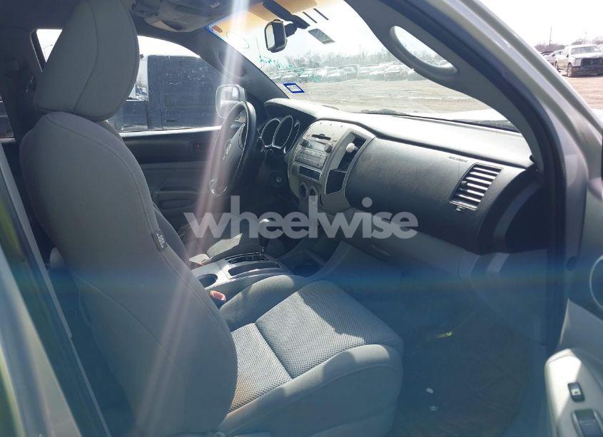 Photo 5 of 2009 Toyota Tacoma PRERUNNER V6 (VIN 3TMKU72N29M023157)