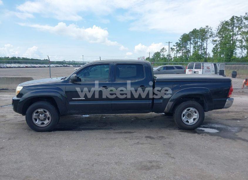 Photo 14 of 2005 Toyota Tacoma PRERUNNER V6 (VIN 3TMKU72N45M002966)