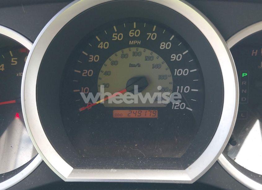 Photo 7 of 2005 Toyota Tacoma PRERUNNER V6 (VIN 3TMKU72N45M002966)