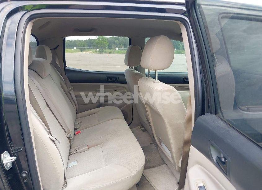 Photo 8 of 2005 Toyota Tacoma PRERUNNER V6 (VIN 3TMKU72N45M002966)