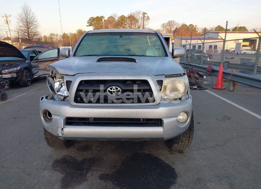 Photo 12 of 2005 Toyota Tacoma DBL CAB PRERUNNER LNG BED (VIN 3TMKU72N55M003155)