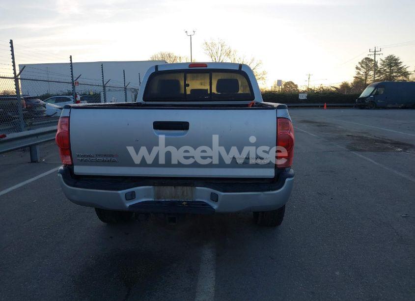 Photo 16 of 2005 Toyota Tacoma DBL CAB PRERUNNER LNG BED (VIN 3TMKU72N55M003155)
