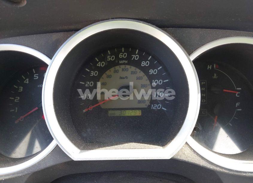 Photo 7 of 2005 Toyota Tacoma PRERUNNER V6 (VIN 3TMKU72N65M001821)