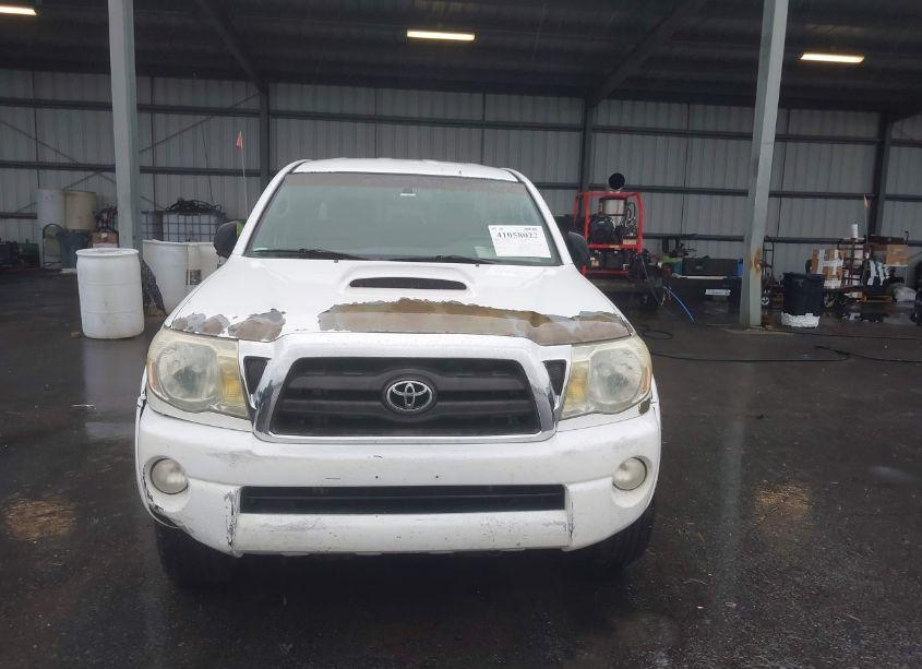 Photo 12 of 2005 Toyota Tacoma DBL CAB PRERUNNER LNG BED (VIN 3TMKU72N75M004307)