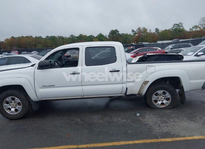 Photo 14 of 2008 Toyota Tacoma PRERUNNER V6 (VIN 3TMKU72N78M014291)