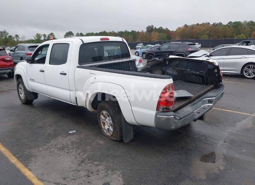 Photo 3 of 2008 Toyota Tacoma PRERUNNER V6 (VIN 3TMKU72N78M014291)