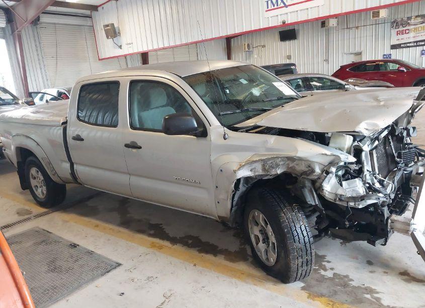 Photo 14 of 2006 Toyota Tacoma PRERUNNER V6 (VIN 3TMKU72N86M008867)