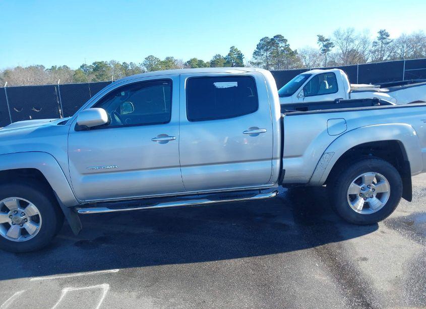 Photo 14 of 2007 Toyota Tacoma DBL CAB PRERUNNER LNG BED (VIN 3TMKU72NX7M013568)