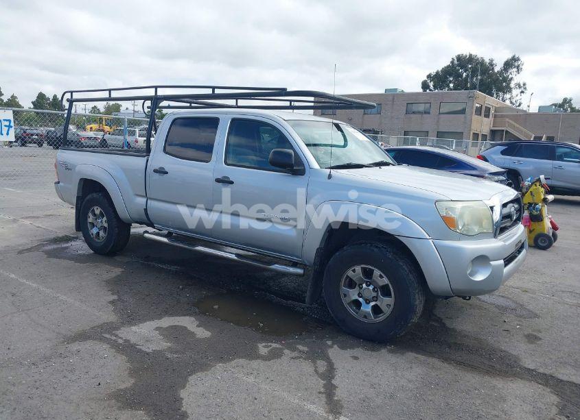 2008 Toyota Tacoma PRERUNNER V6 (VIN 3TMKU72NX8M016830) main photo