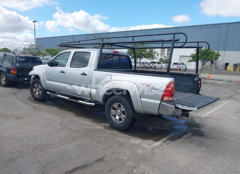 Photo 3 of 2008 Toyota Tacoma PRERUNNER V6 (VIN 3TMKU72NX8M016830)