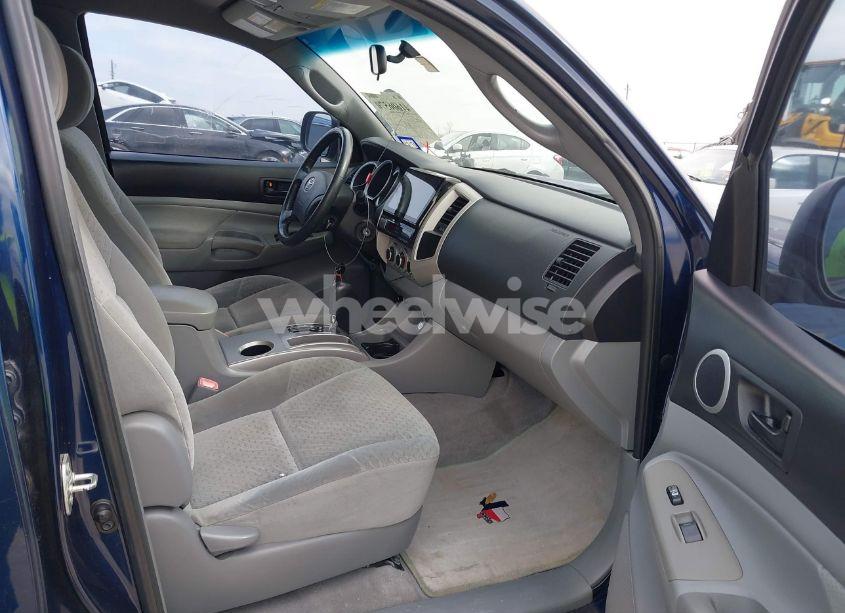 Photo 5 of 2008 Toyota Tacoma PRERUNNER V6 (VIN 3TMKU72NX8M017461)
