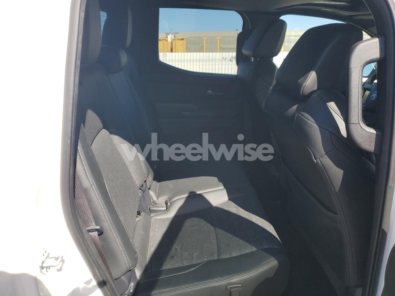 Photo 10 of 2024 TOYOTA TACOMA DOUBLE CAB (VIN 3TMLB5FN6RM001574)