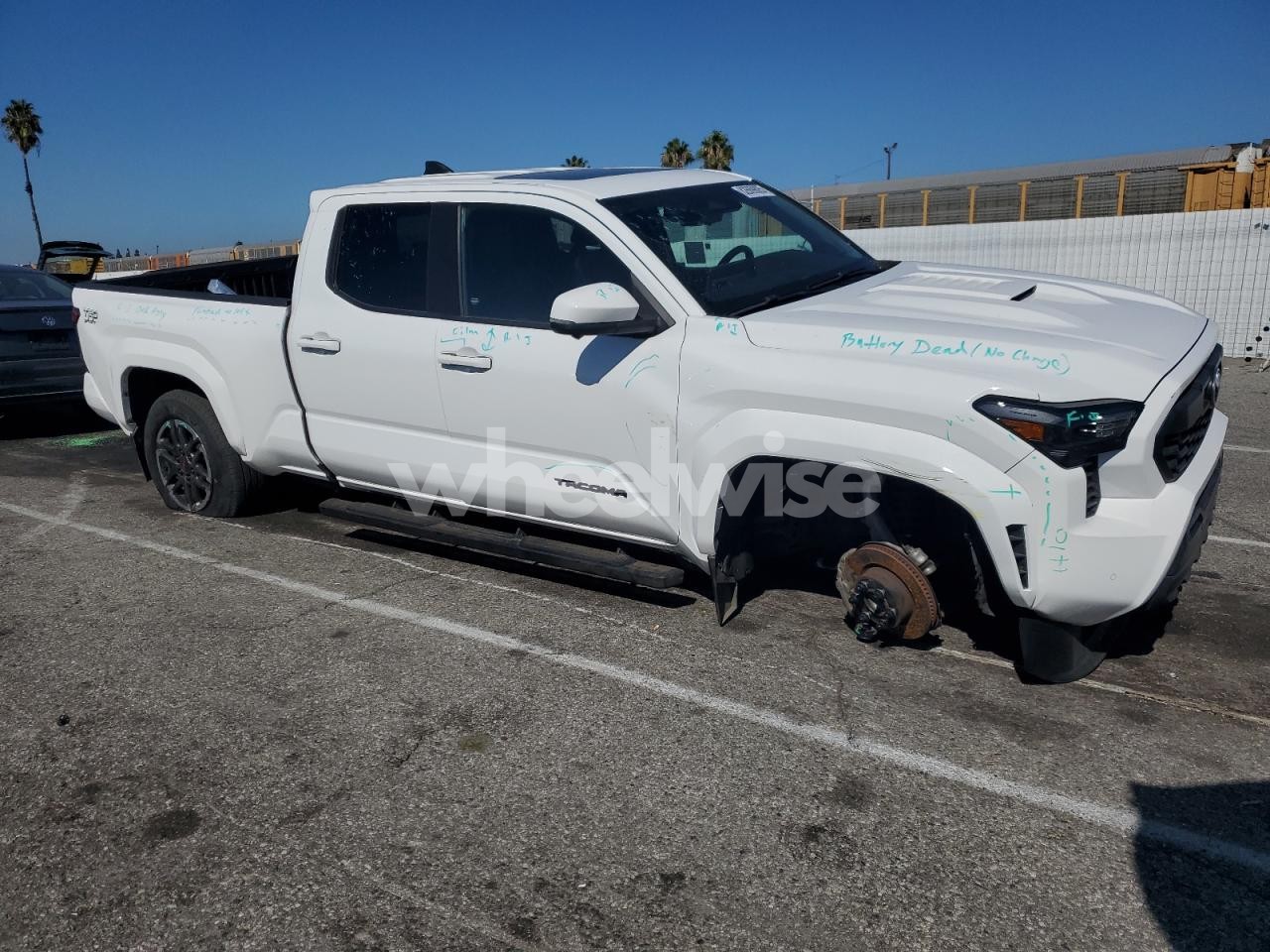 Photo 4 of 2024 TOYOTA TACOMA DOUBLE CAB (VIN 3TMLB5FN6RM001574)